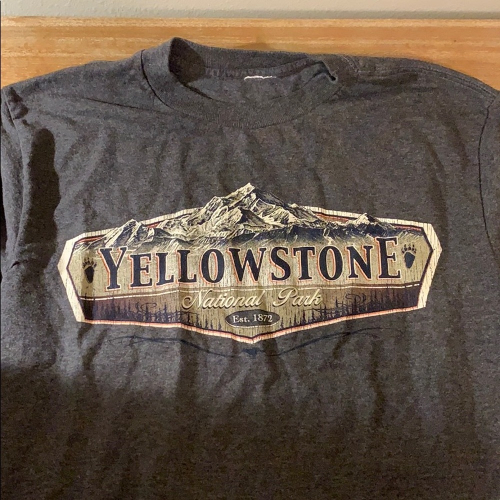 Yellowstone national park t-shirt